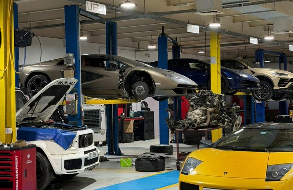 How to Tow a Lamborghini in Dubai Without Damaging It